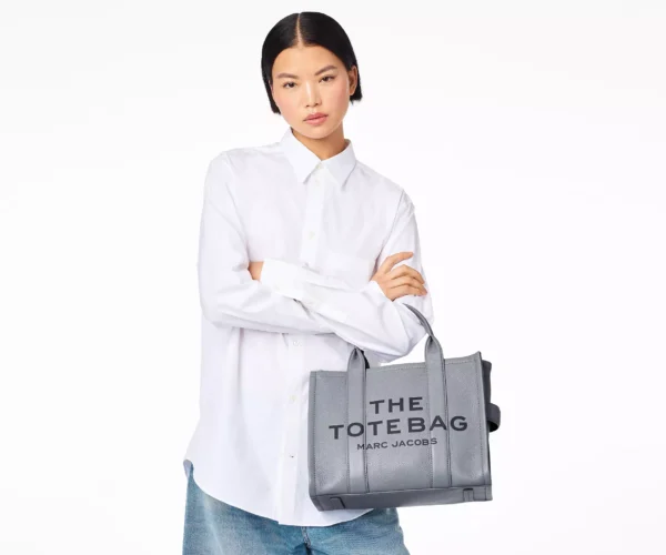 The Marc Jacobs Medium Tote Bag Leather Wolf Grey - Image 5