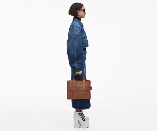 The Marc Jacobs Medium Tote Bag Leather Argan Oil - Image 2