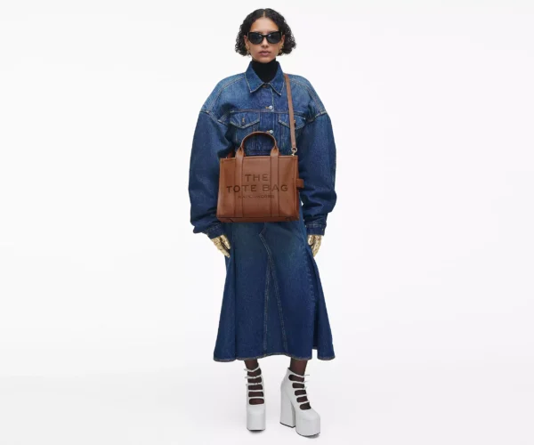 The Marc Jacobs Medium Tote Bag Leather Argan Oil - Image 8