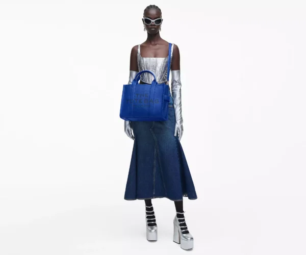 The Marc Jacobs Medium Tote Bag Leather Cobalt - Image 2