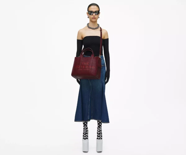 The Marc Jacobs Medium Tote Bag Leather Cherry - Image 2