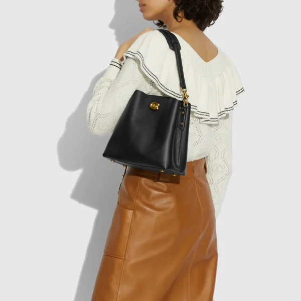 Coach Willow Bucket Bag Black - Image 4