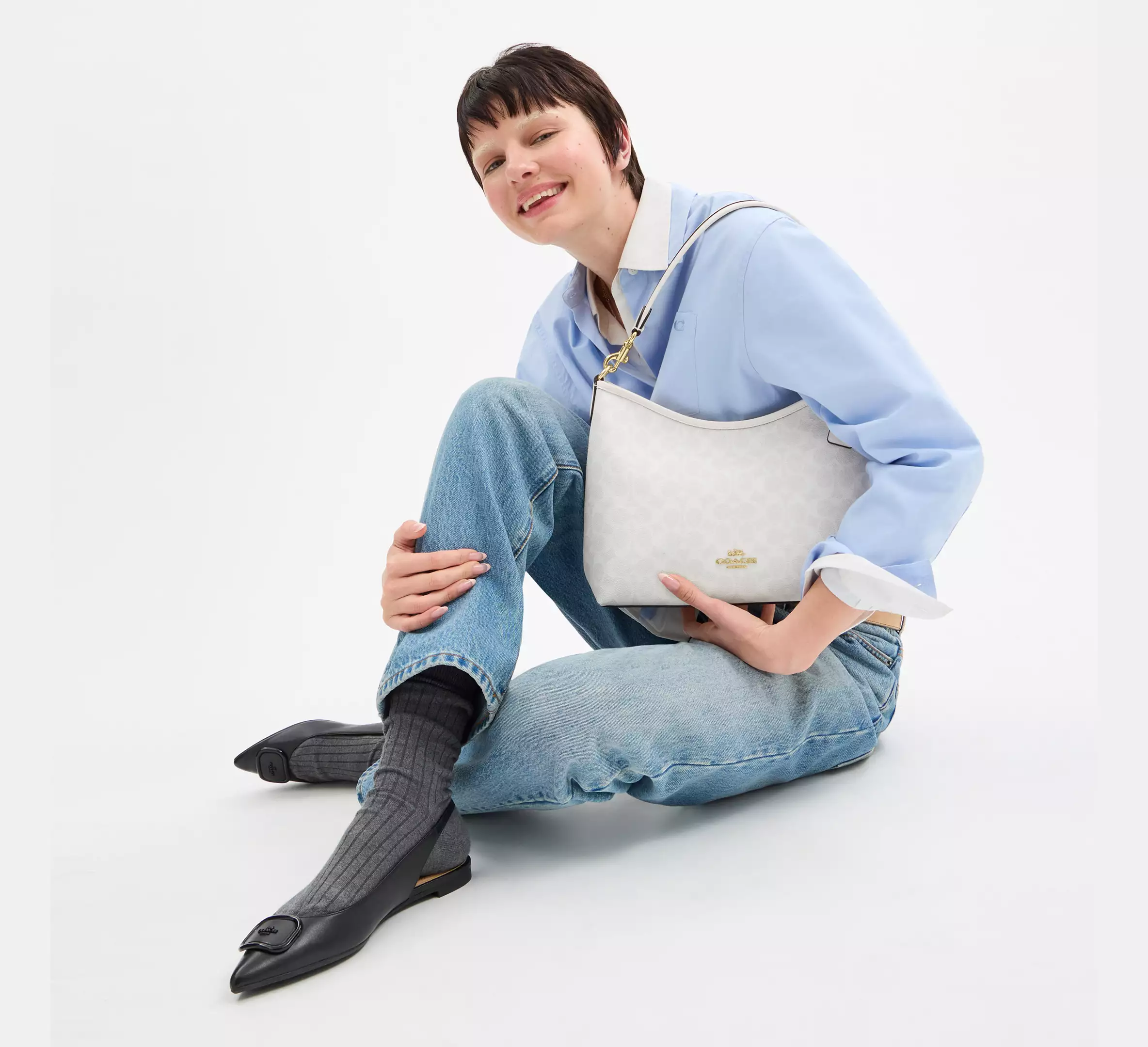 Coach Laurel Shoulder Bag In Signature Canvas White Chalk - Image 5