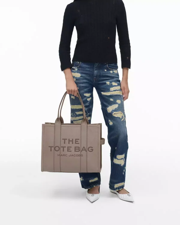 THE Marc Jacobs LEATHER LARGE TOTE BAG Cement - Image 9