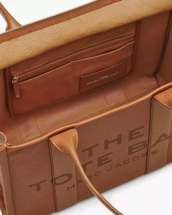 THE Marc Jacobs LEATHER LARGE TOTE BAG Argan Oil - Image 7