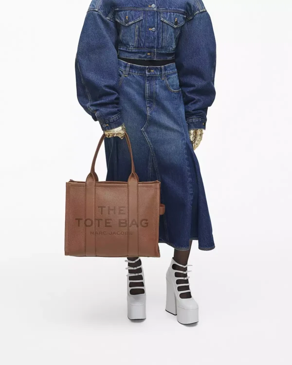 THE Marc Jacobs LEATHER LARGE TOTE BAG Argan Oil - Image 8