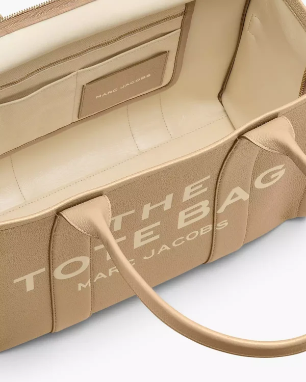 THE Marc Jacobs LEATHER LARGE TOTE BAG Camel - Image 7