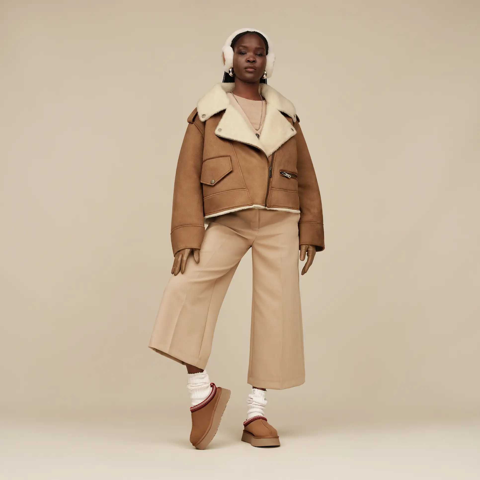 UGG Women’s Tazz II Chestnut - Image 4