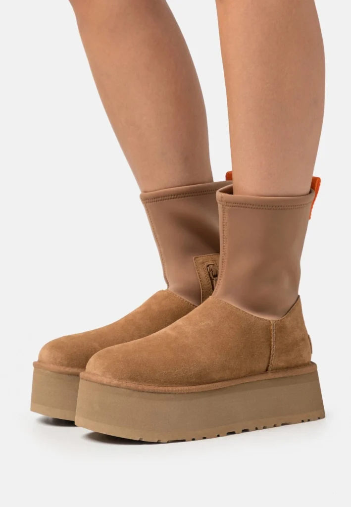 UGG